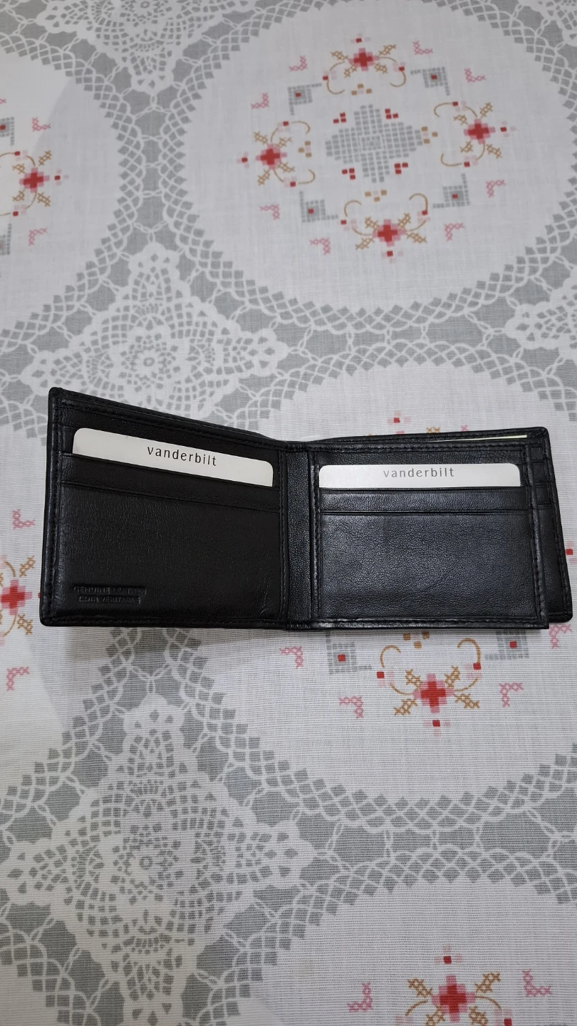🆕️Vanderbilt Black Leather Bifold Wallet - photo 4