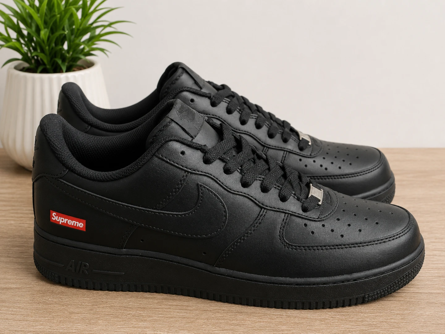 Supreme x Nike Air Force 1 Low Black - photo 2