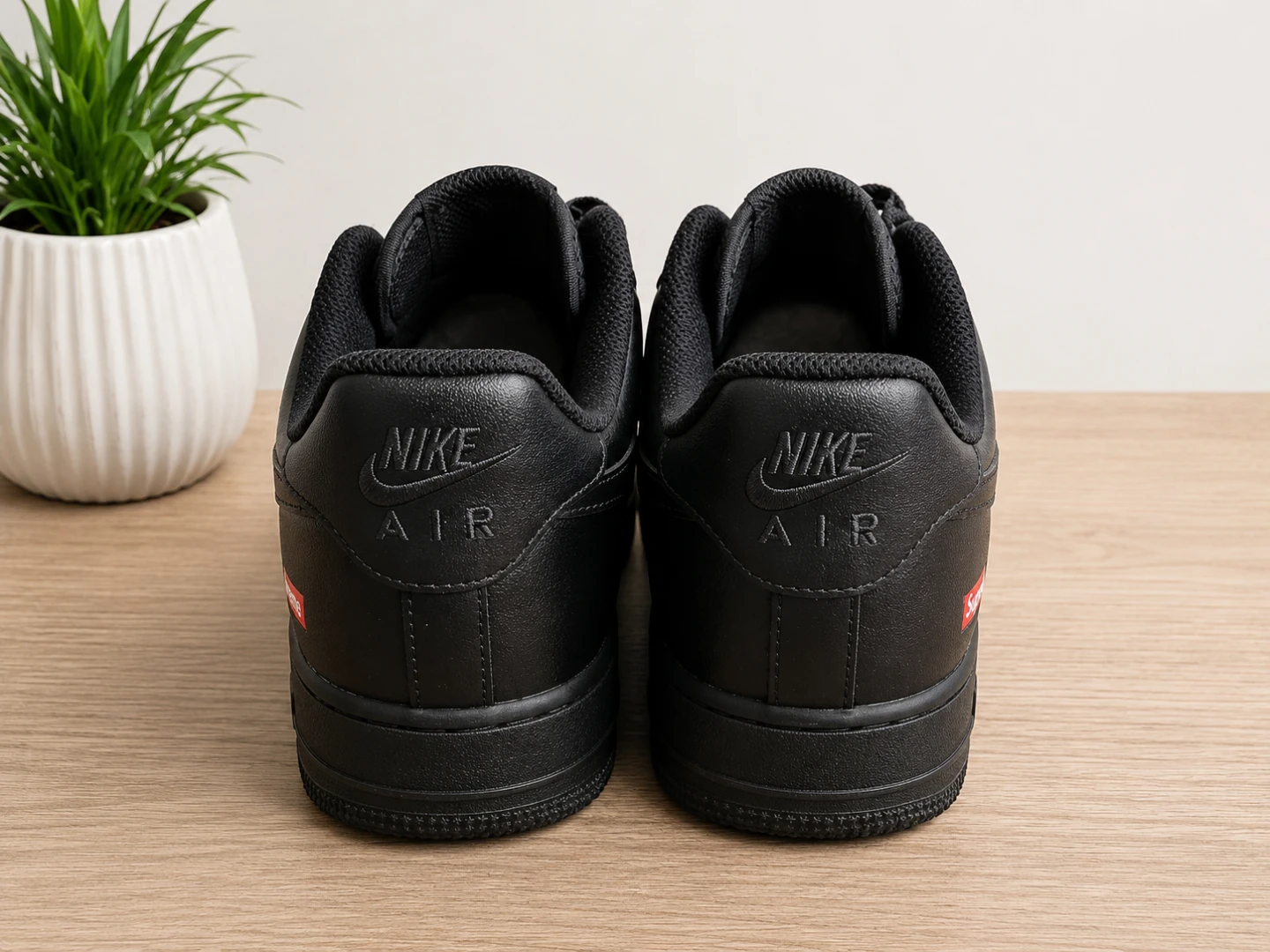 Supreme x Nike Air Force 1 Low Black - photo 3
