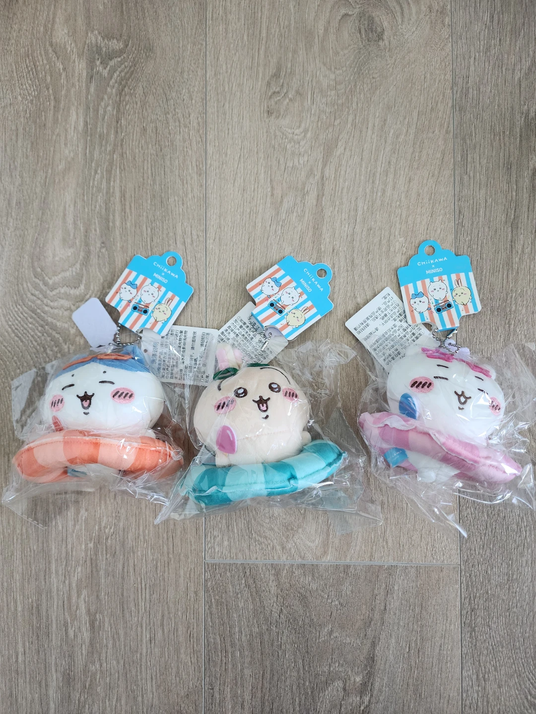 Chiikawa, Usagi, Hachiware Summer Pool Plush Keychains