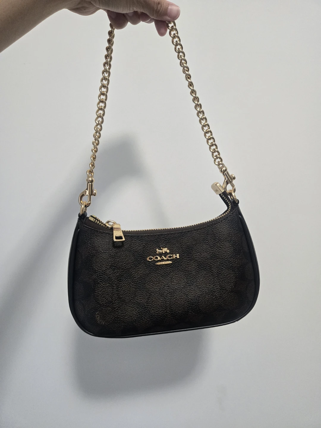 New Coach Monogram Shoulder Bag With Tag - photo 2