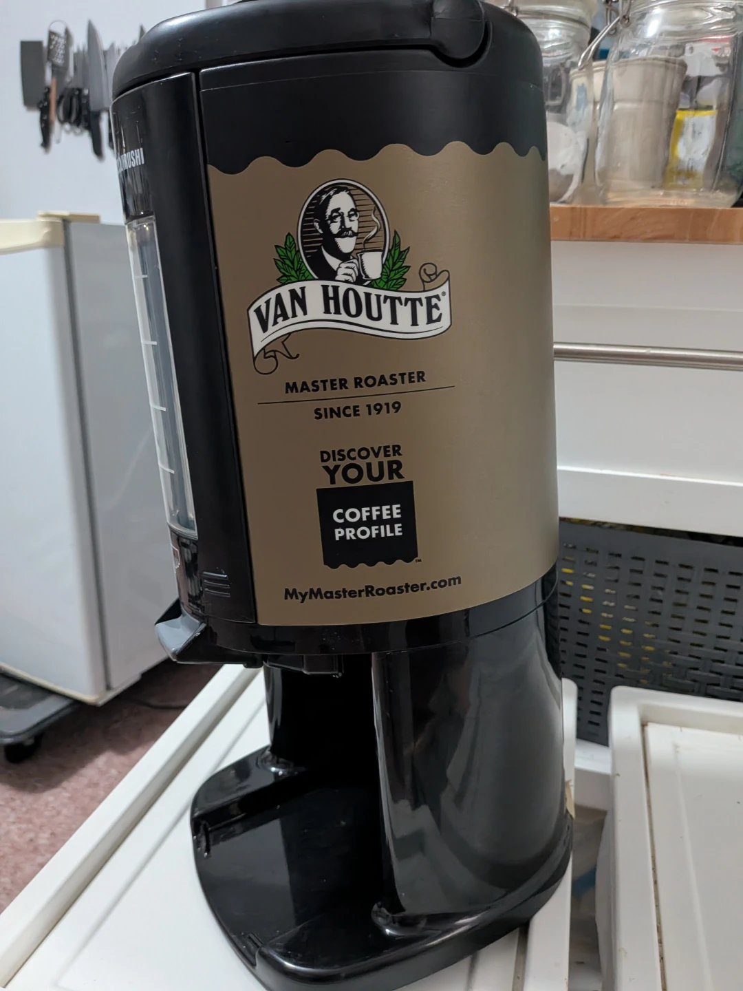 Van Houtte Master Roaster Coffee serving thermas