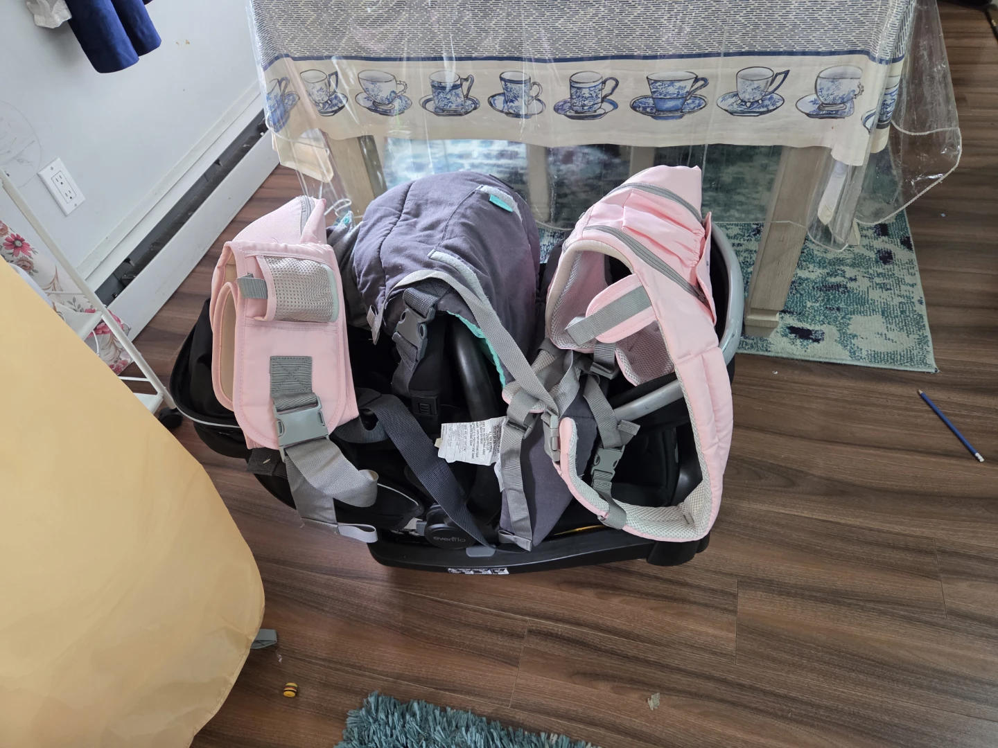 Evenflo Travel System Stroller and Car Seat - photo 5