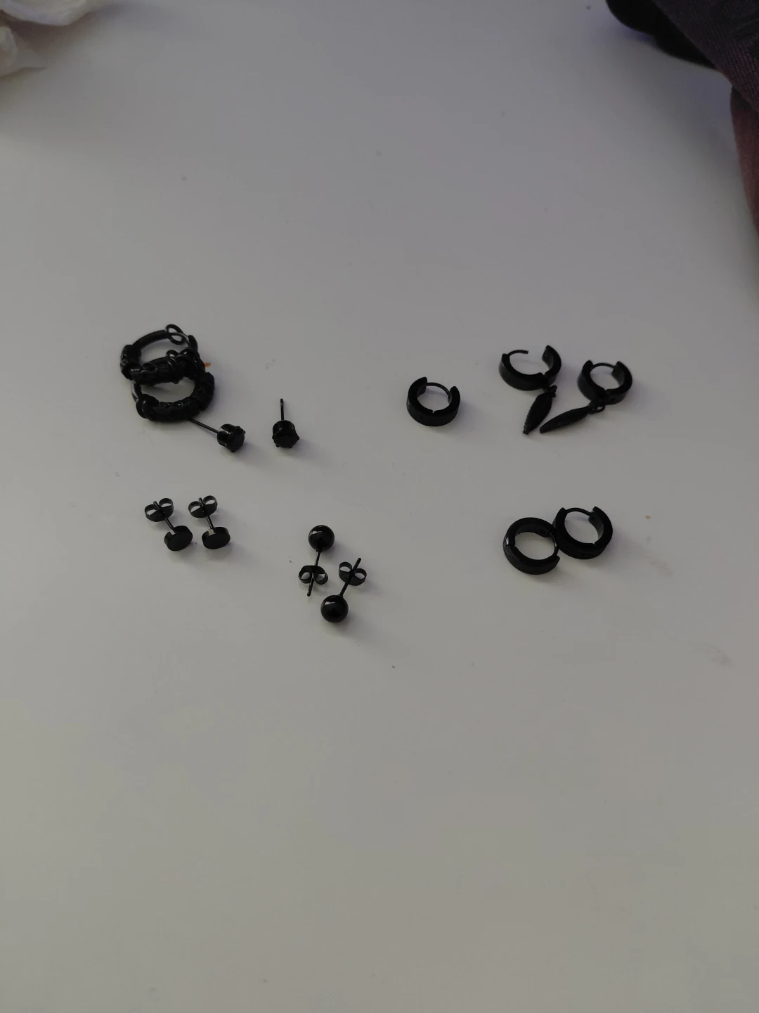 Black Earring Set