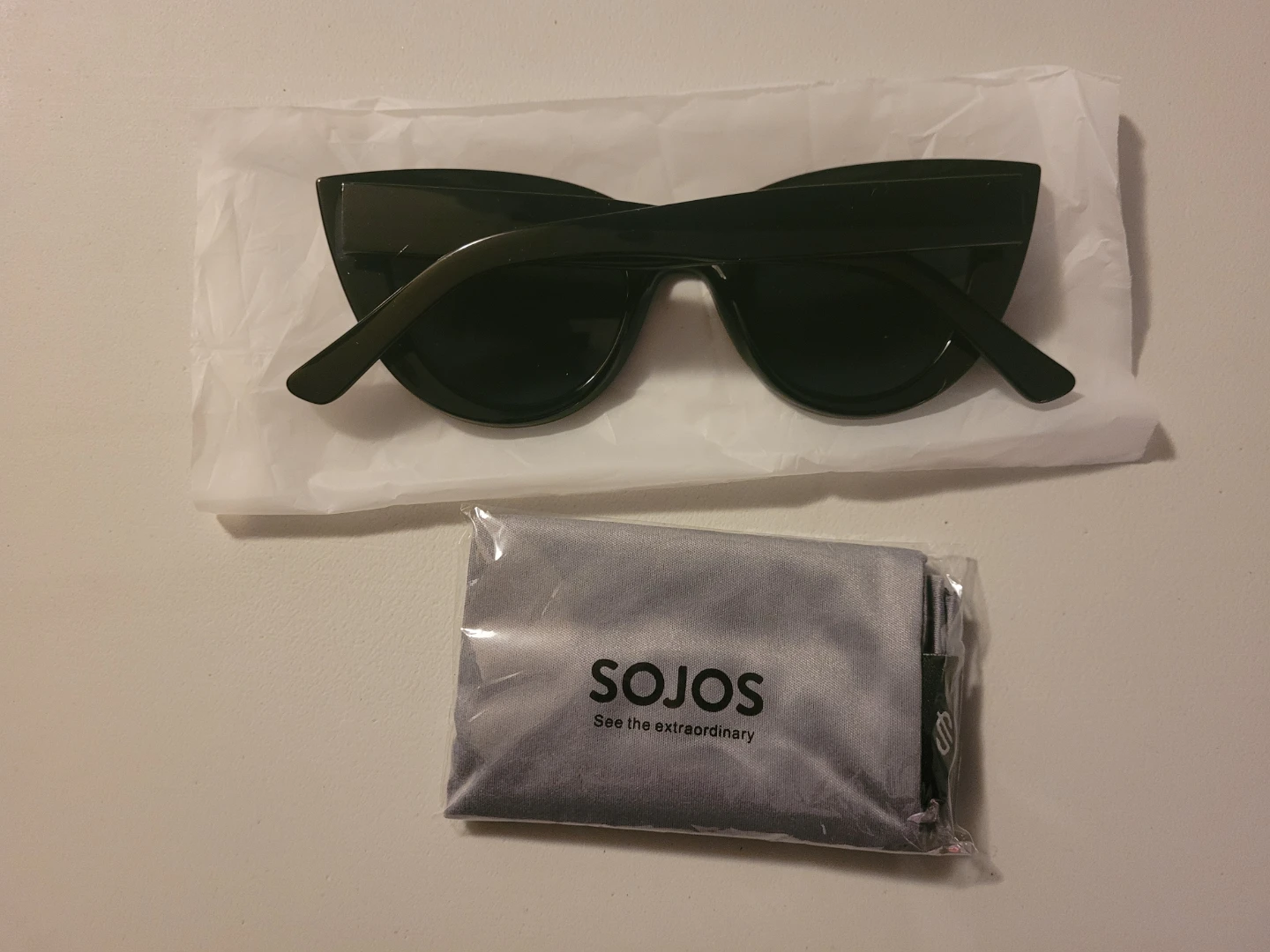 SOJOS Cat Eye Sunglasses