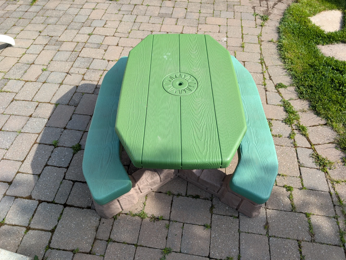 Green Plastic Picnic Table with Benches - photo 2