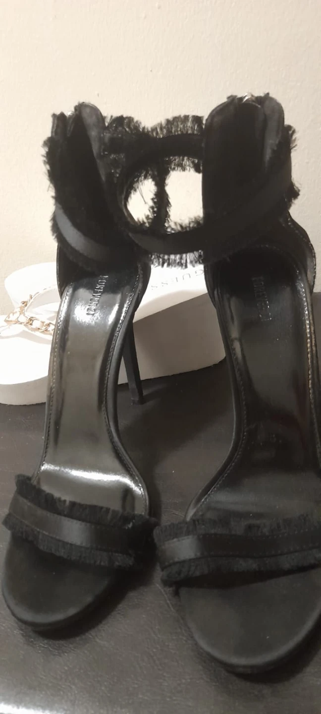 Black Heeled Sandals with Fringe