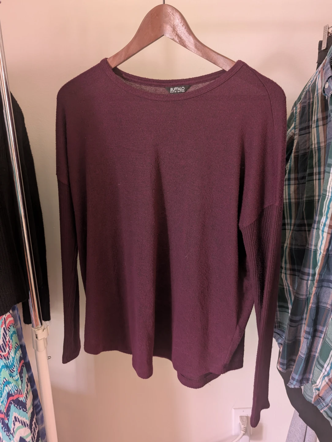 Buffalo David Bitton Women's Maroon Long Sleeve Sweater