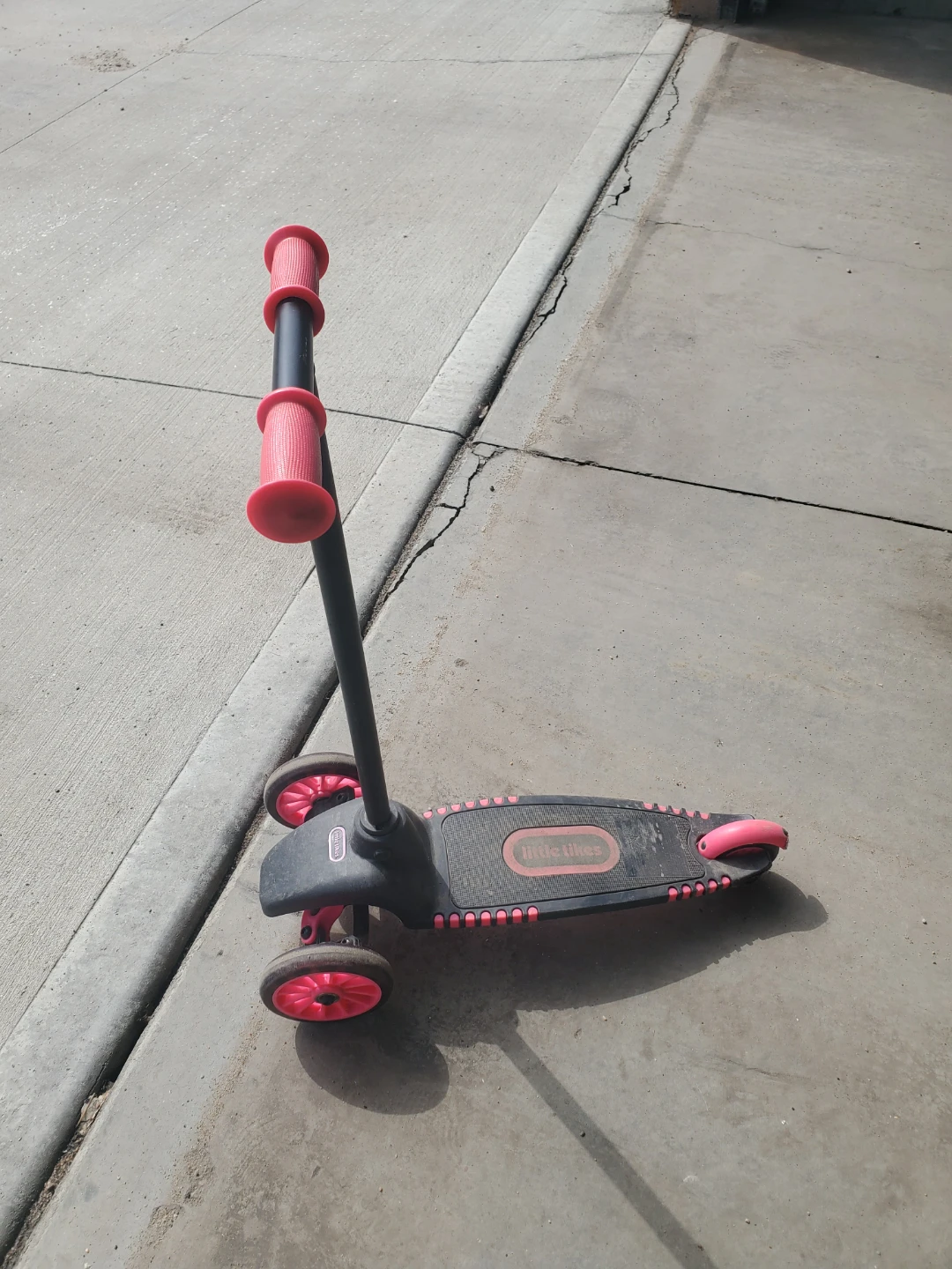 Little tikes girl scooter