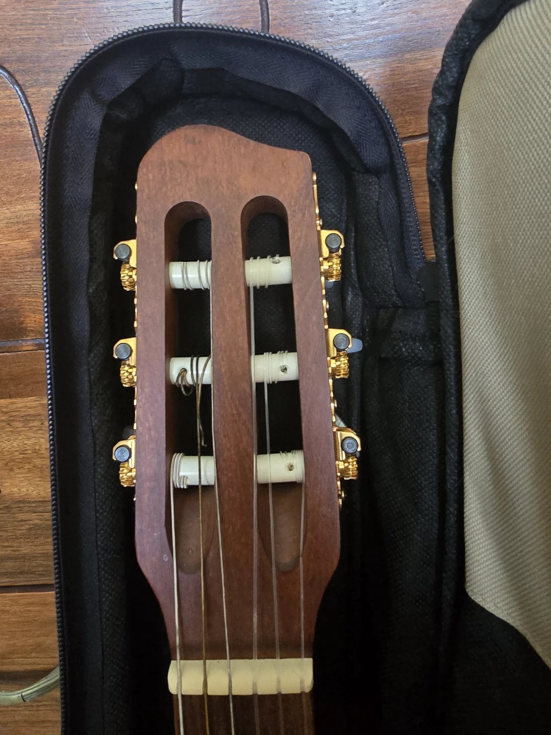 Art & Lutherie AMI Nylon Cedar Classical Guitar - photo 4