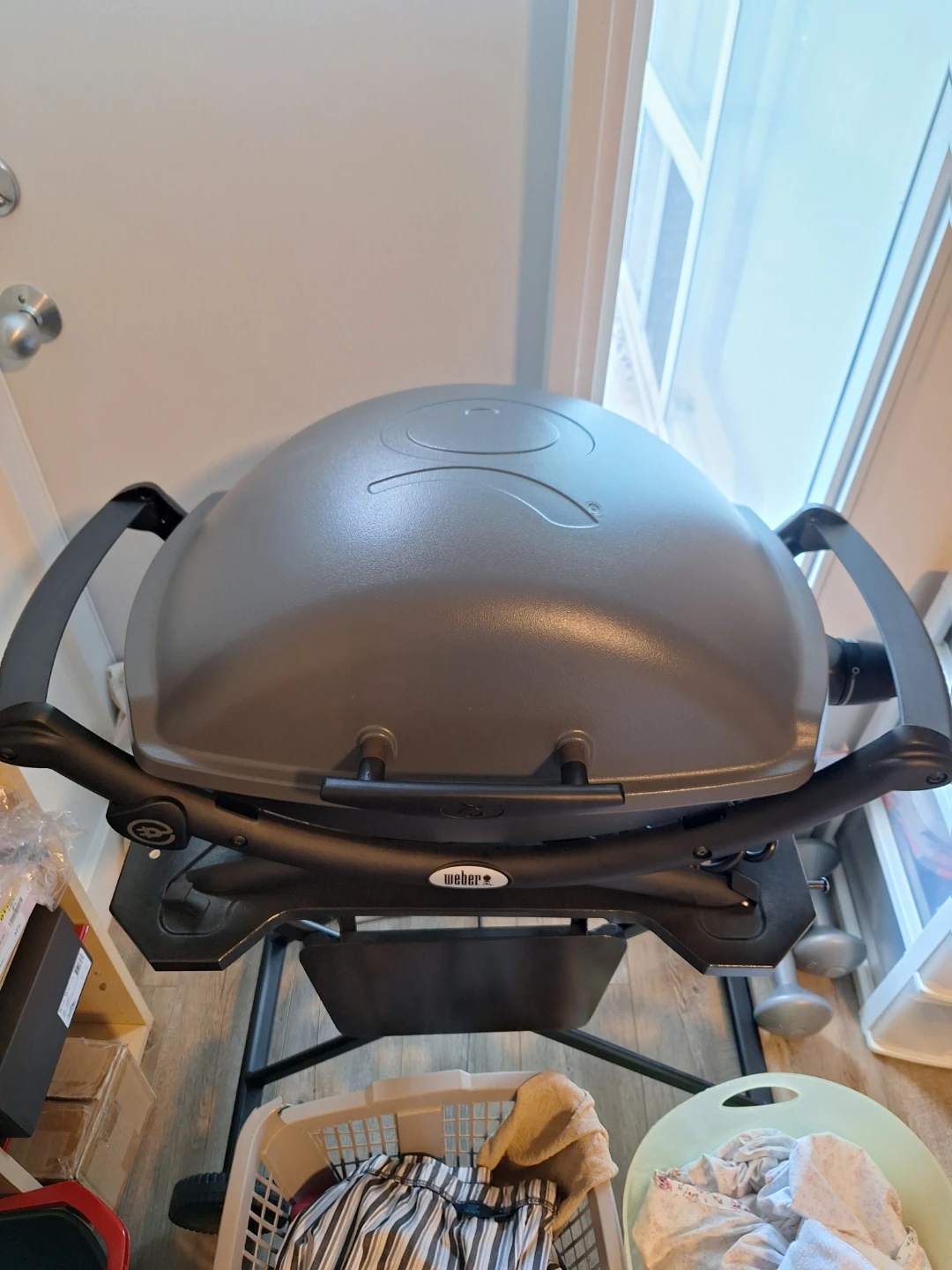 Weber electric grill $225 Q2400