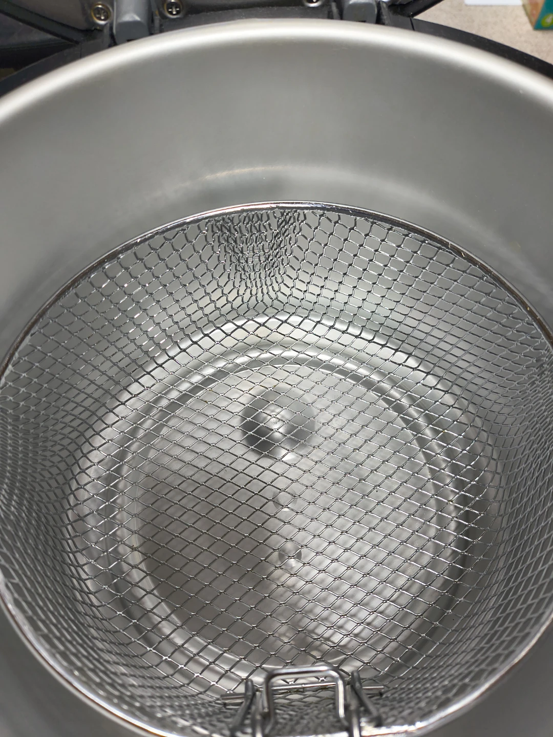 T-fal Compact Fryer - photo 3