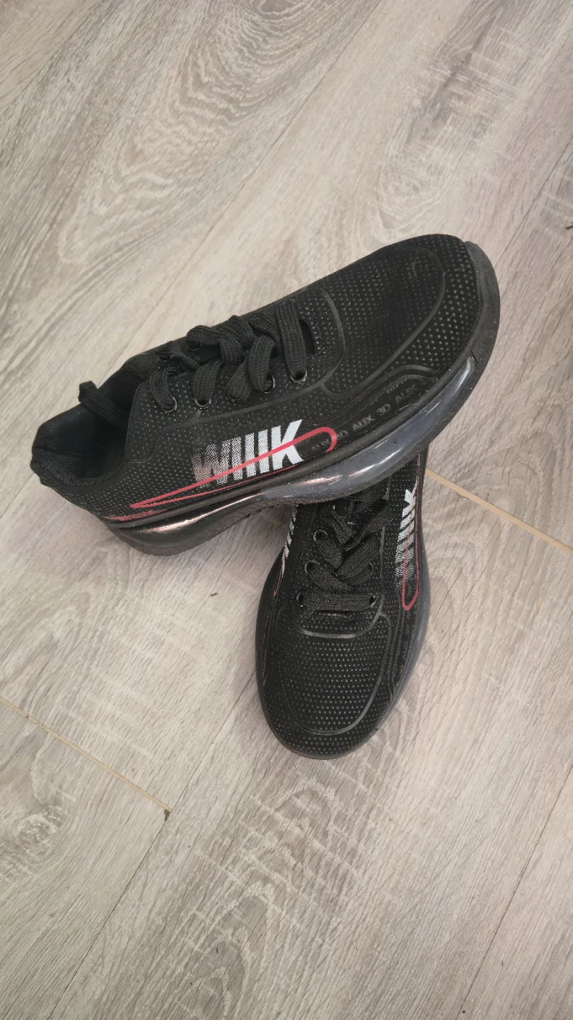 Toobaco Black Sneakers - Size 39 - photo 2
