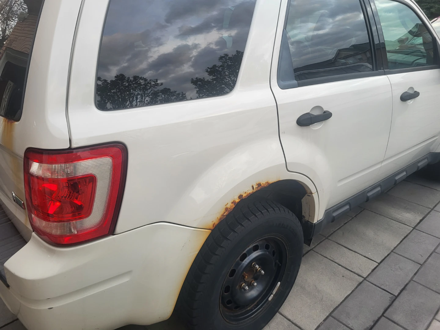 White Ford Escape, 2012 - photo 5