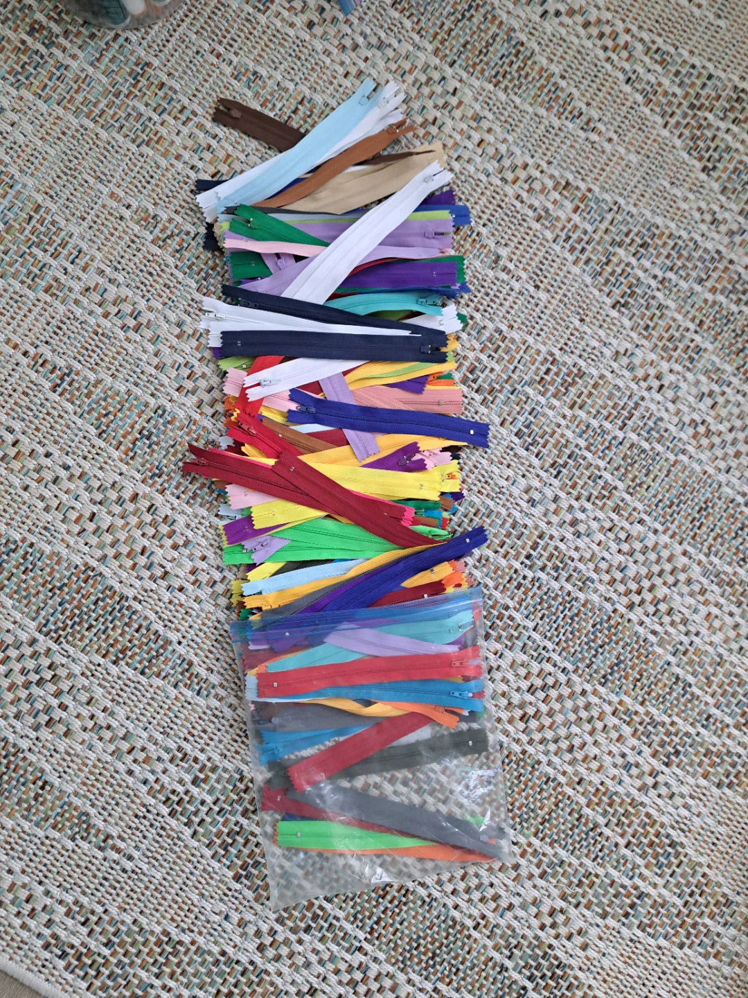 Assorted Colour Zippers - photo 5