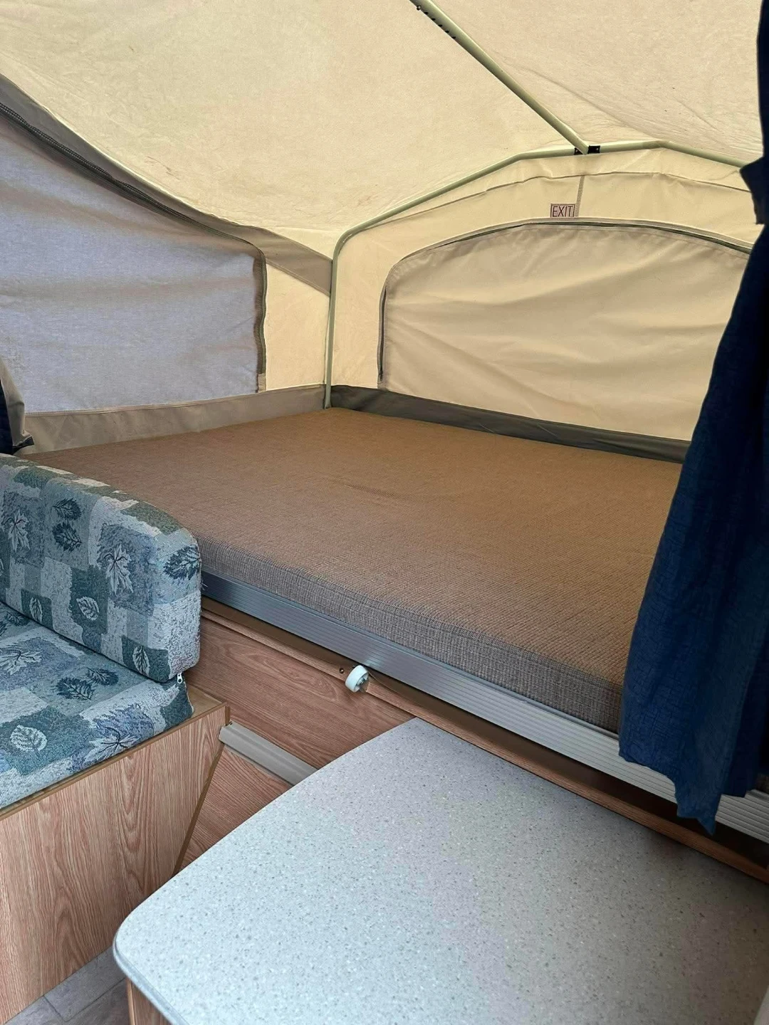 Pony Pop-Up Camper - photo 5
