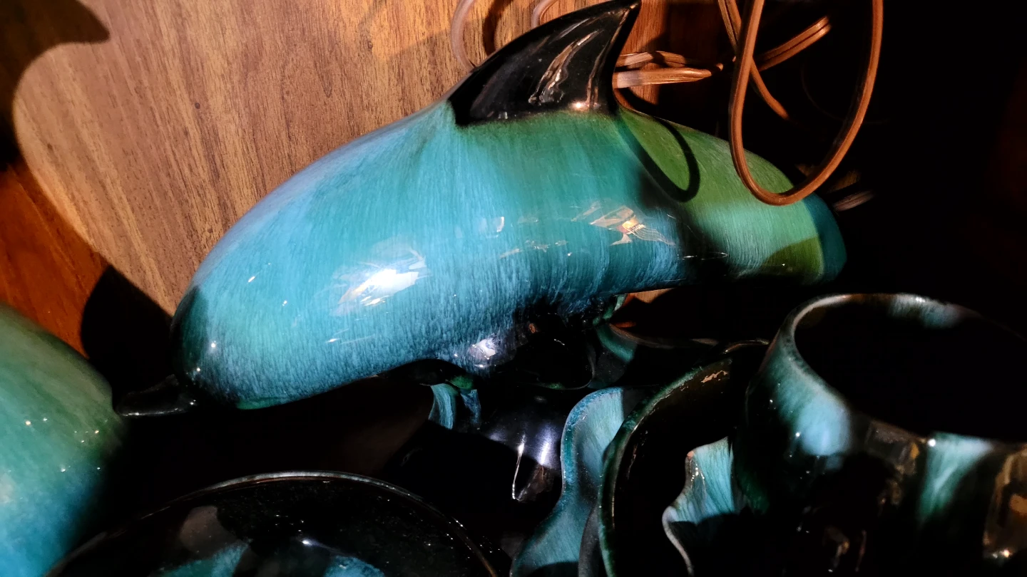 Blue Mountain Pottery Collection - photo 3