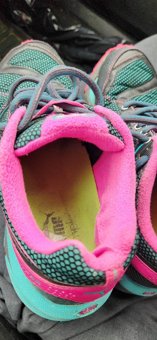 ASICS Women's Running Shoes⚽️