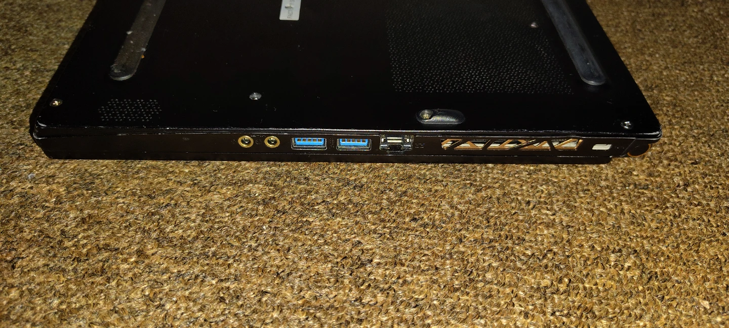 MSI WS65 9TK (i9/32/256+512/6vram) - photo 5