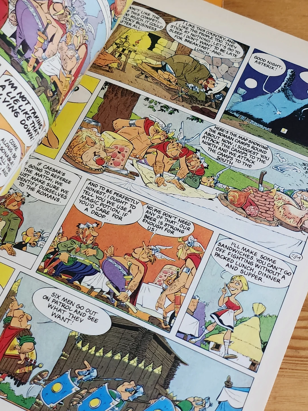 Asterix Comic Book Bundle- (5 Books) - photo 5