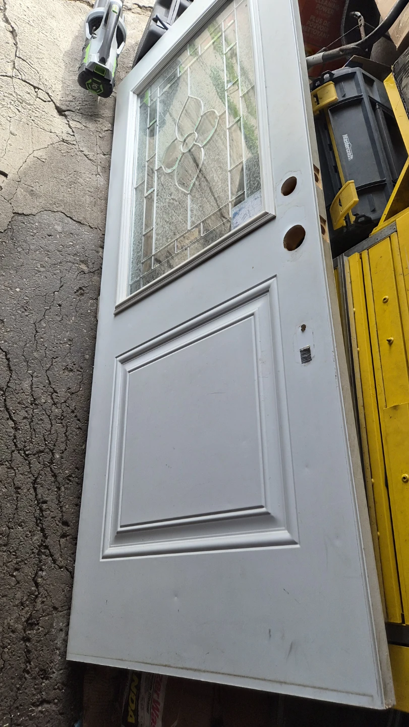 Exterior Door with Decorative Glass