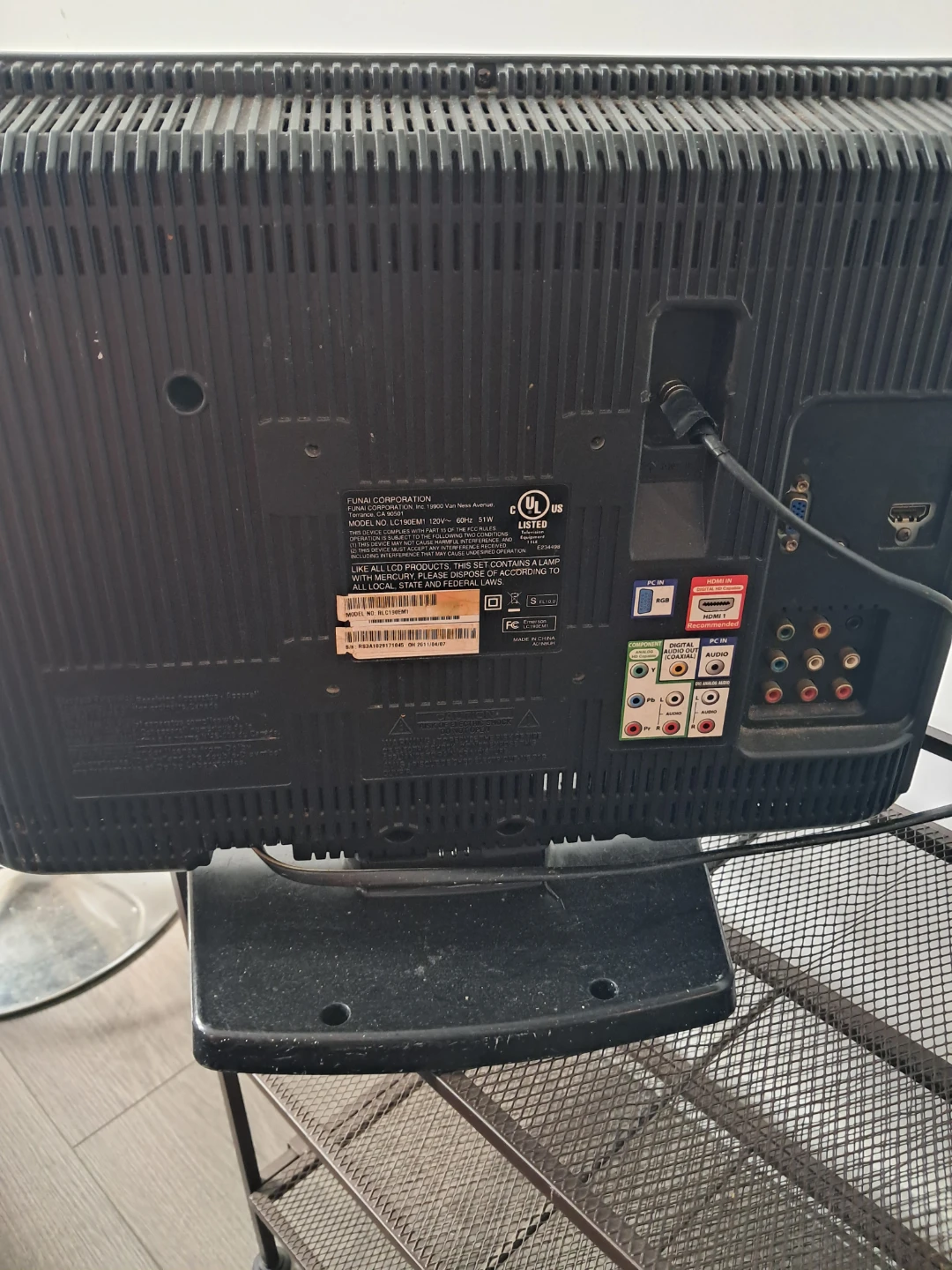 Emerson LC190EM1 19" LCD TV - photo 2