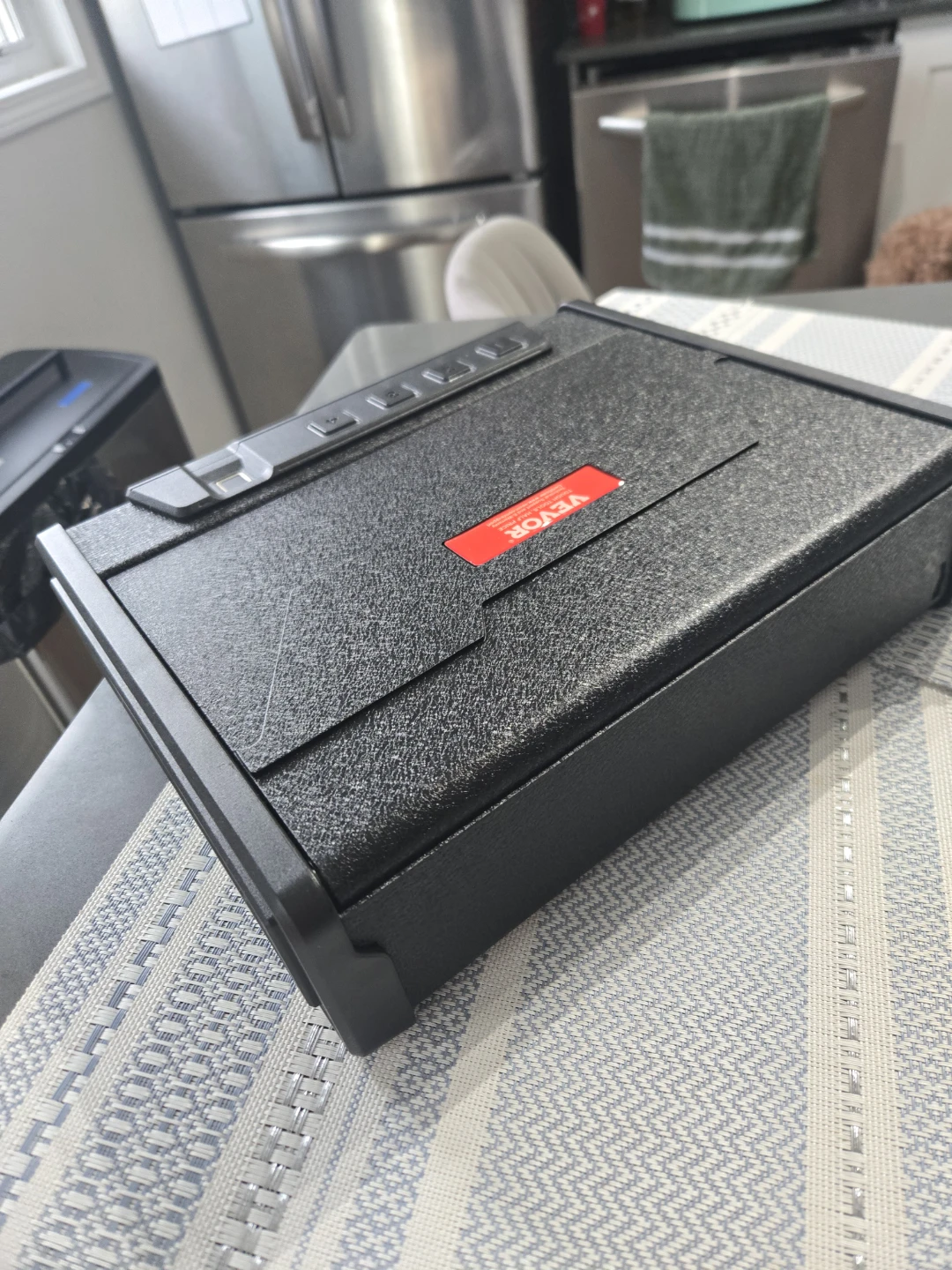 Vevor Biometric Gun/Valuable Safe - photo 5
