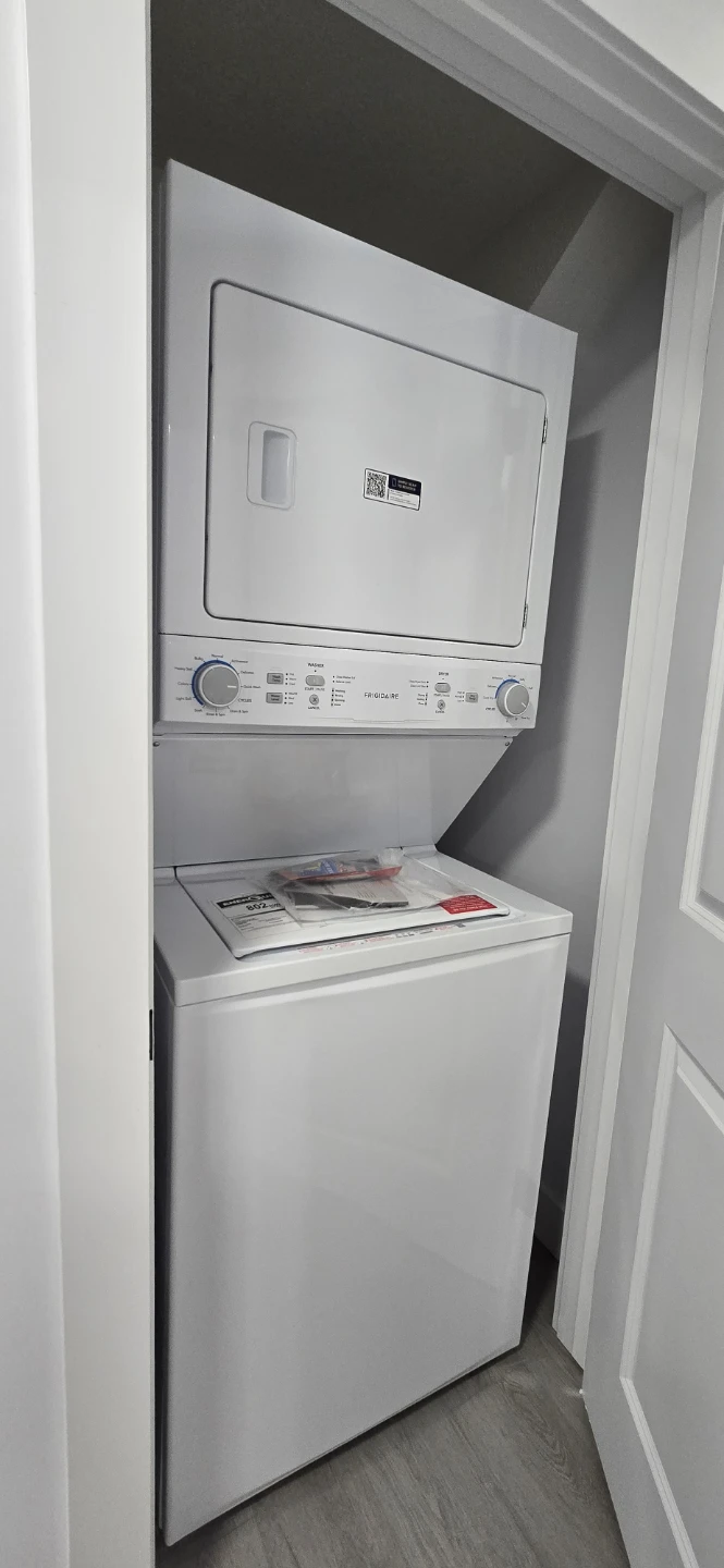 2 bedroom basement - photo 3