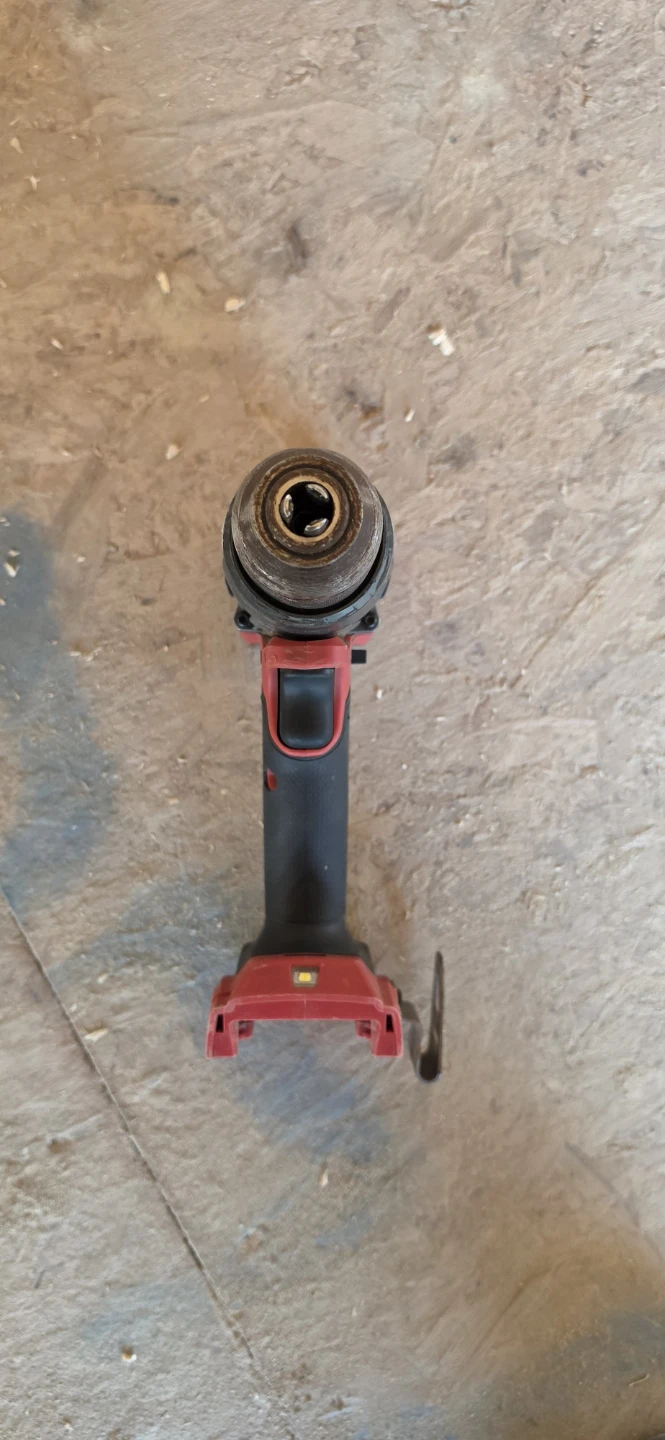 Milwaukee M18 FUEL Hammer Drill - photo 3