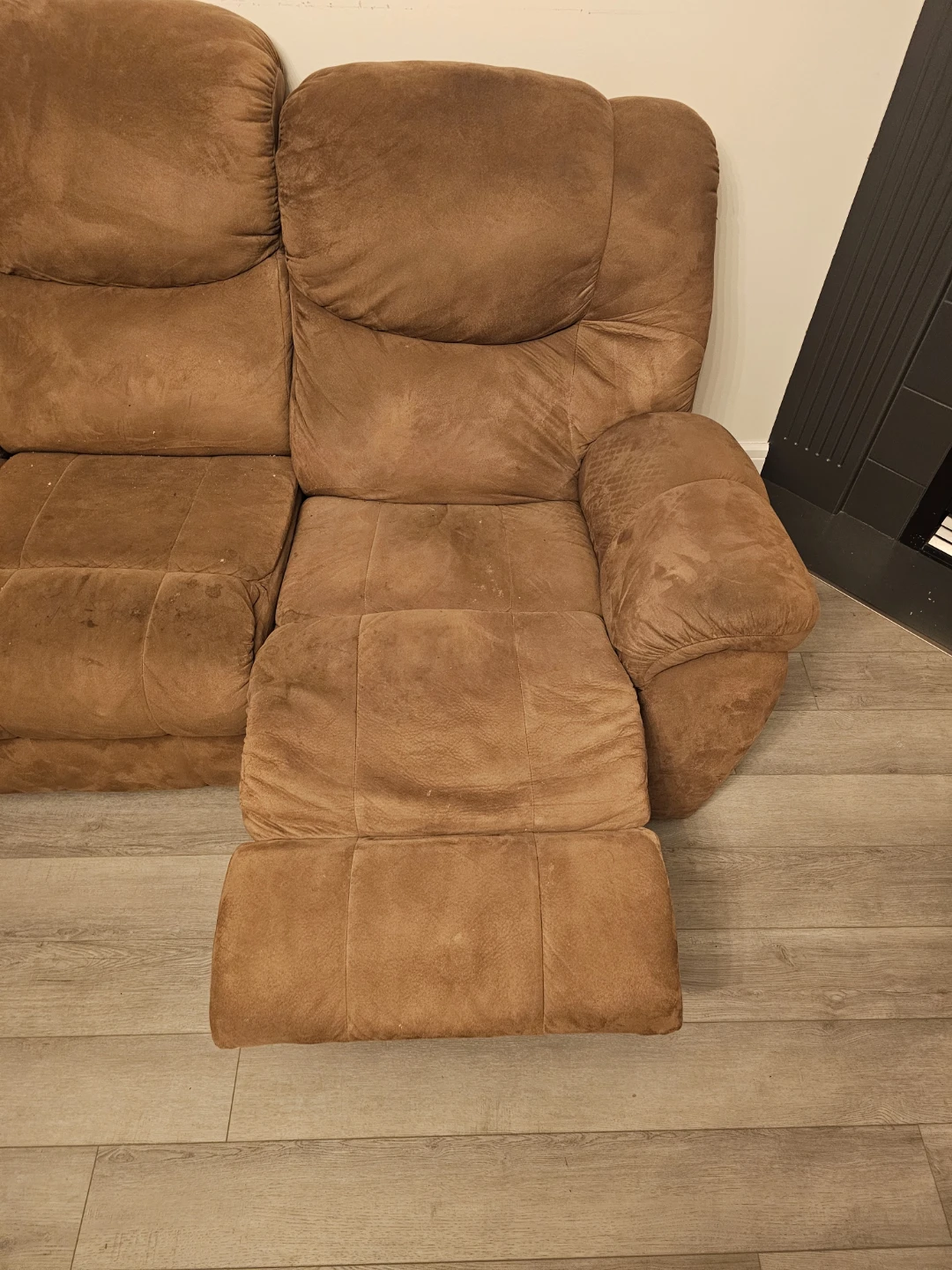 Brown Reclining Sofa - photo 2