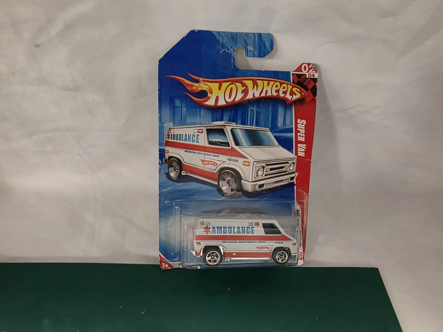 Hot Wheels Super Van Ambulance Die-cast Toy