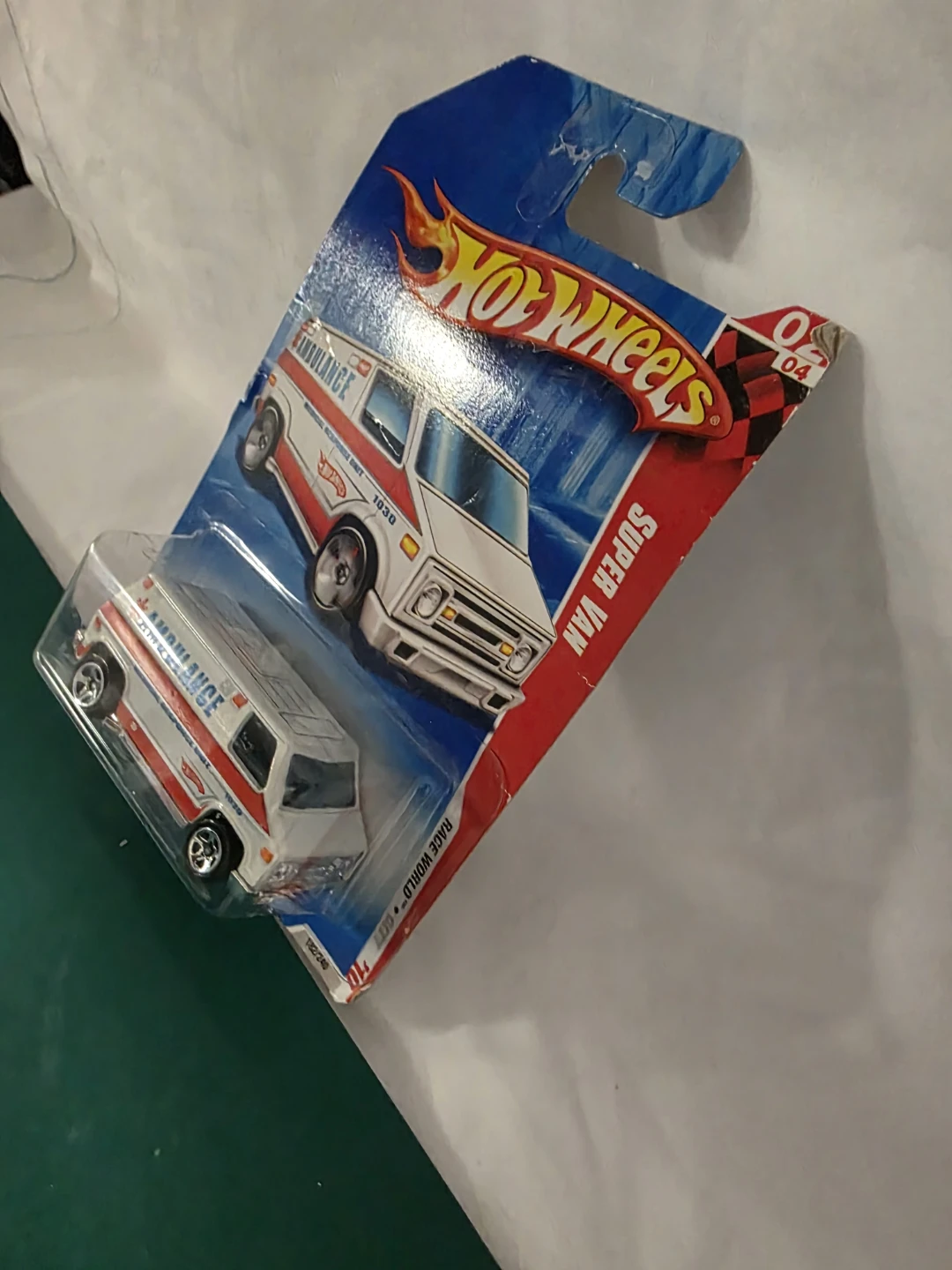 Hot Wheels Super Van Ambulance Die-cast Toy - photo 3