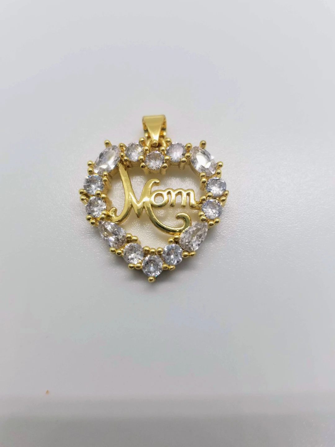 Gold plated "Mom" Heart Pendant Necklace