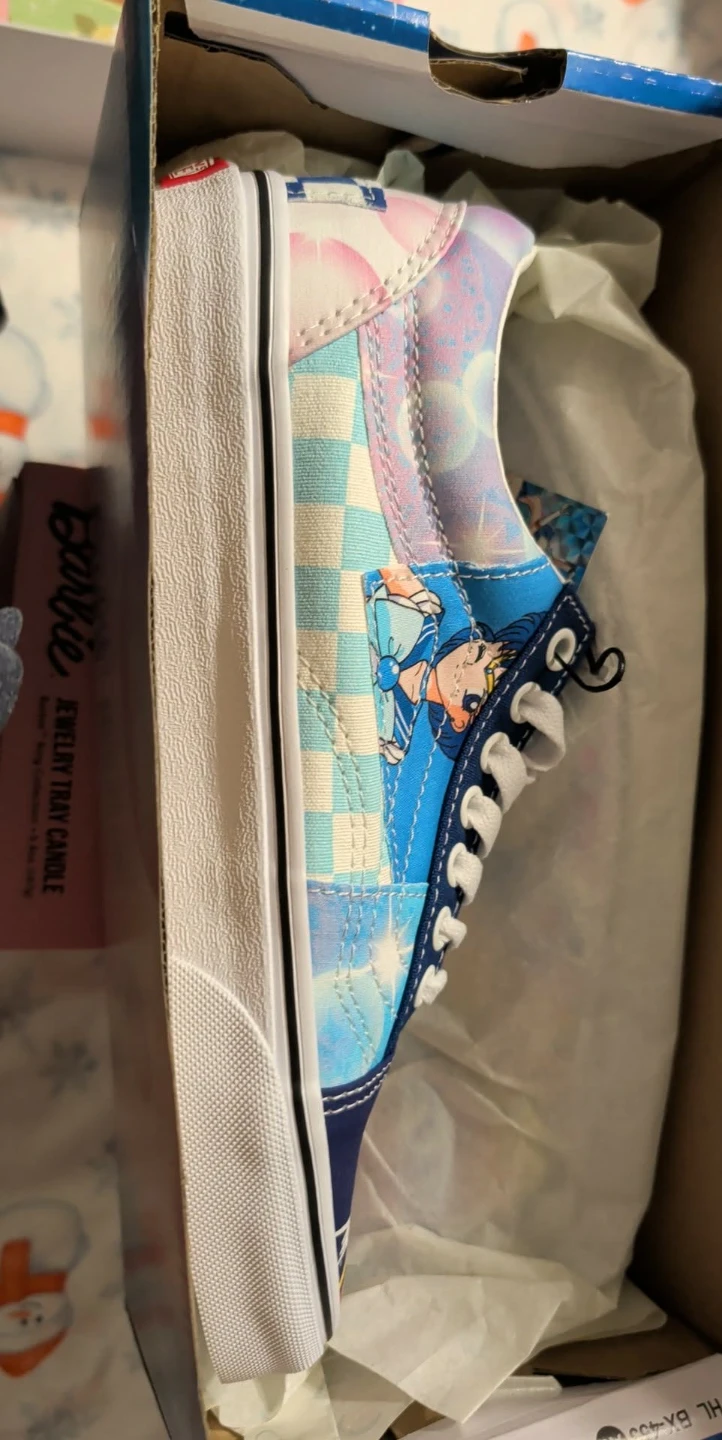 Vans Old Skool Patc Sailor Moon Sneakers - photo 3
