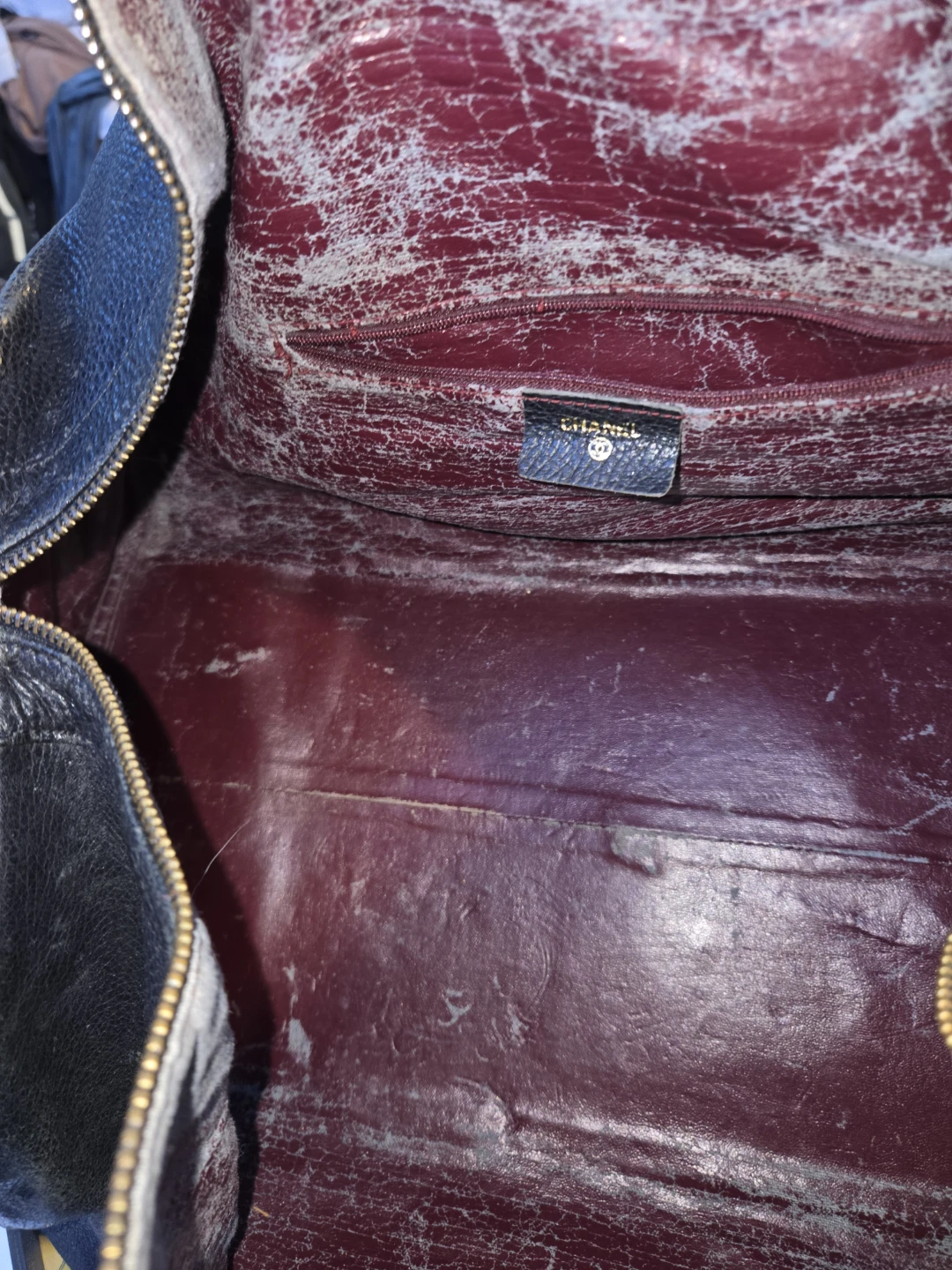 CHANEL Black Leather Duffel Bag - photo 3