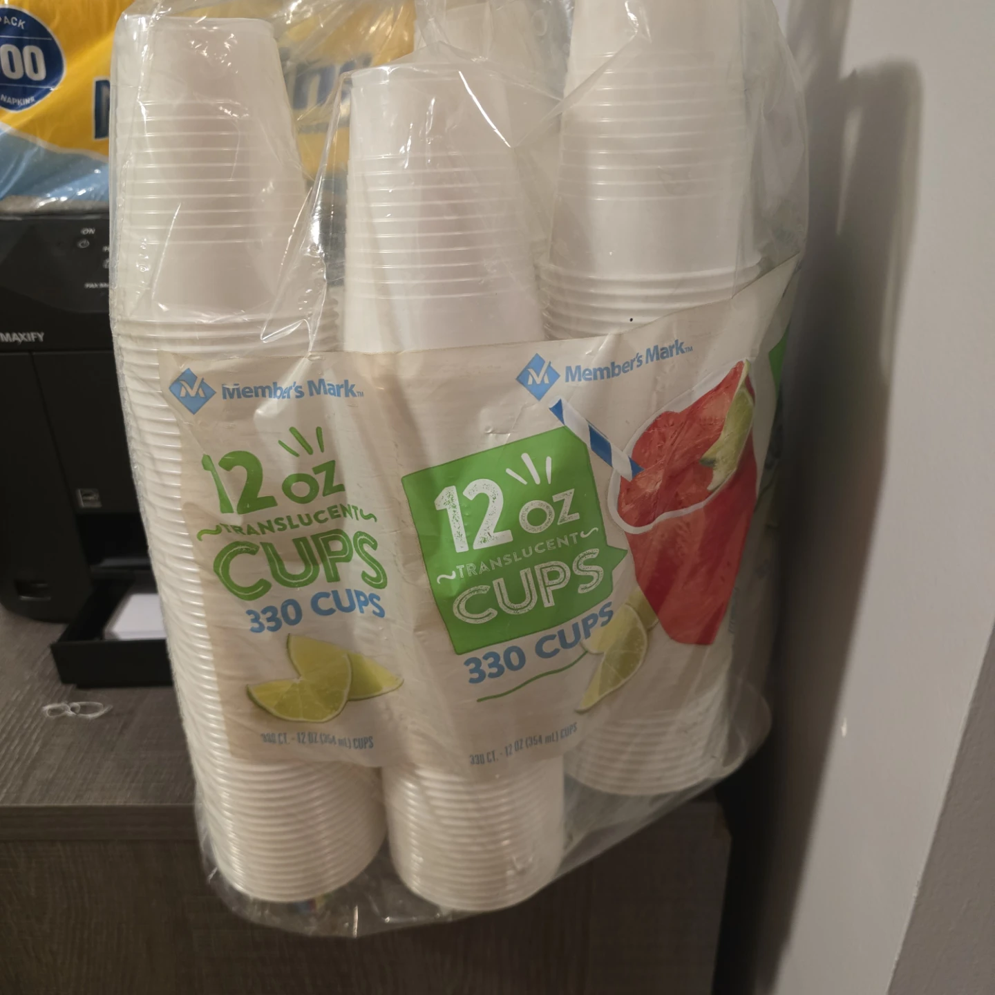 12 oz Translucent Cups & Napkins