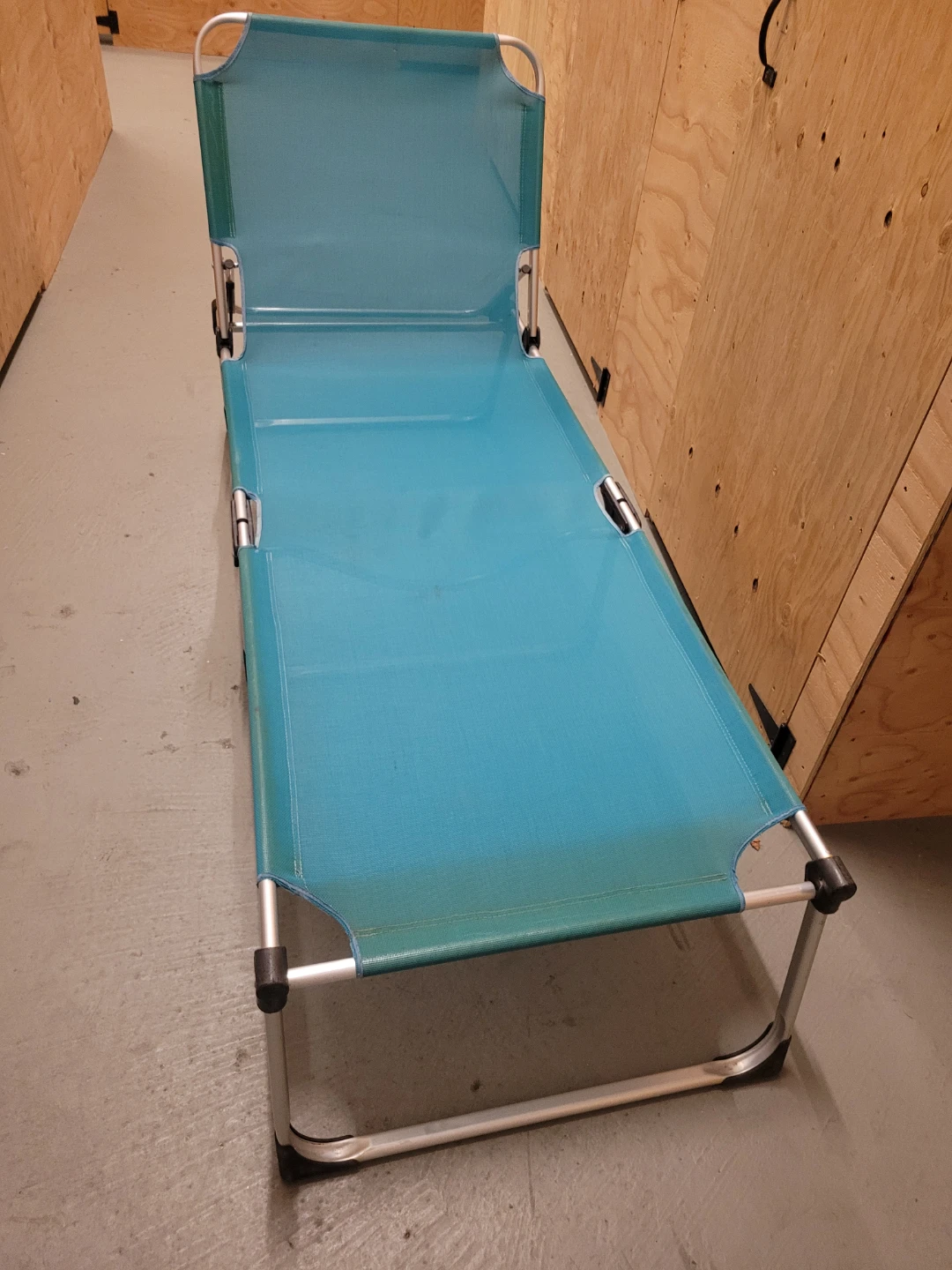 Teal Folding Beach Lounge Chair