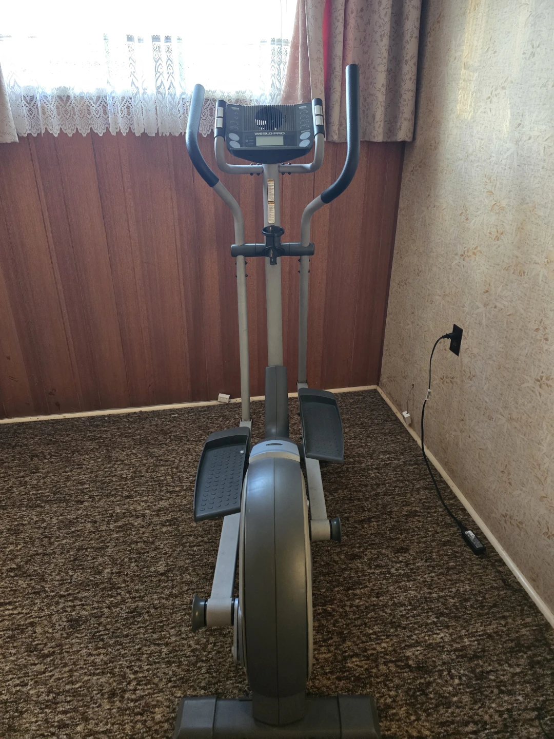 Treadmill - photo 2