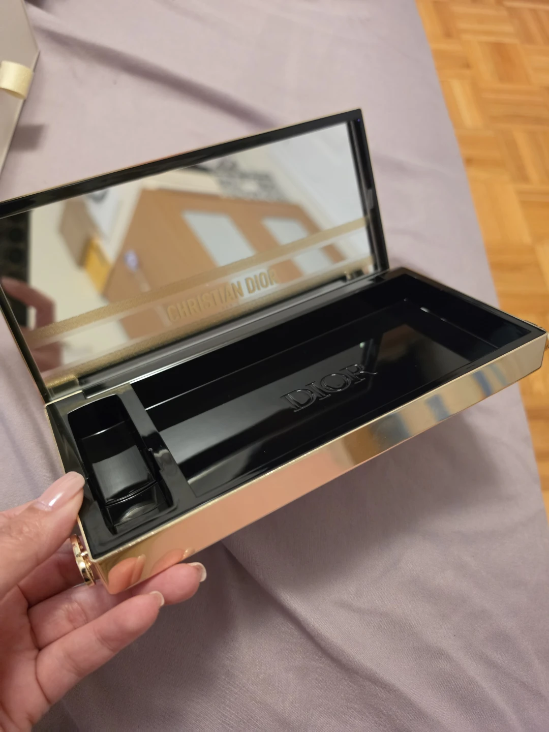 Dior gold clutch holiday 2023 collection - photo 5