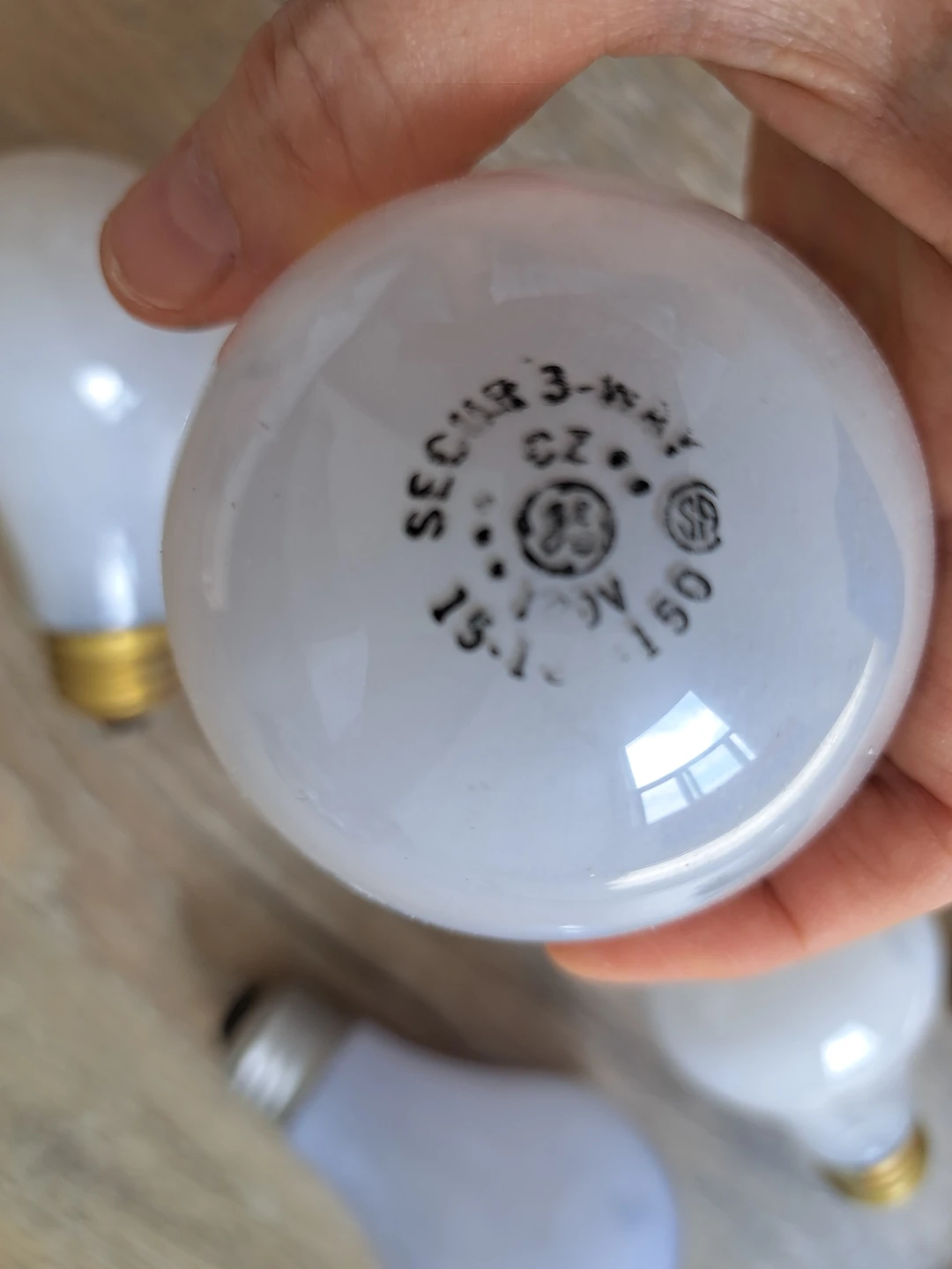 GE Reveal Light Bulbs - 60W - photo 5