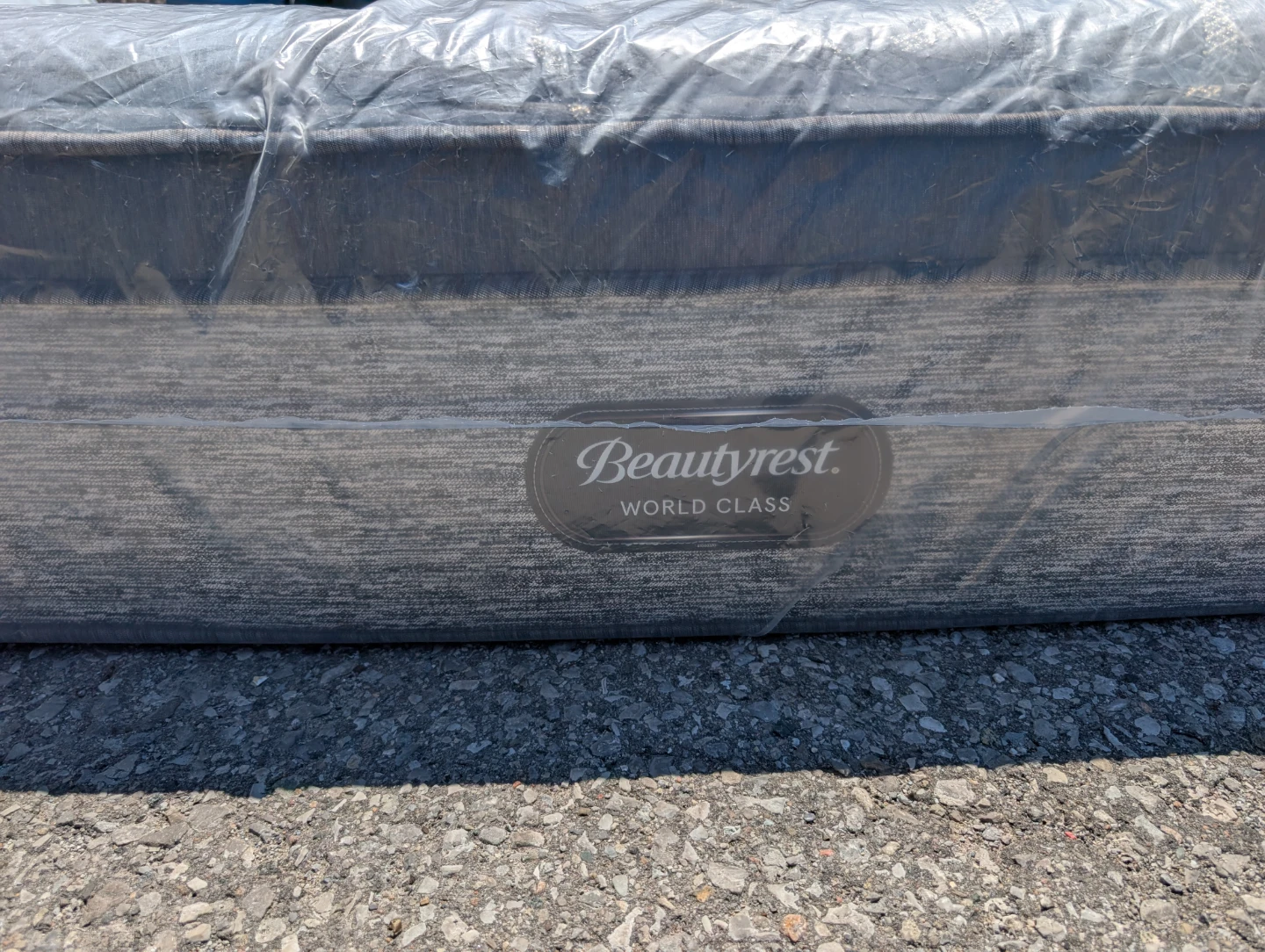 Free delivery Beautyrest World Class Mattress  Pillow top