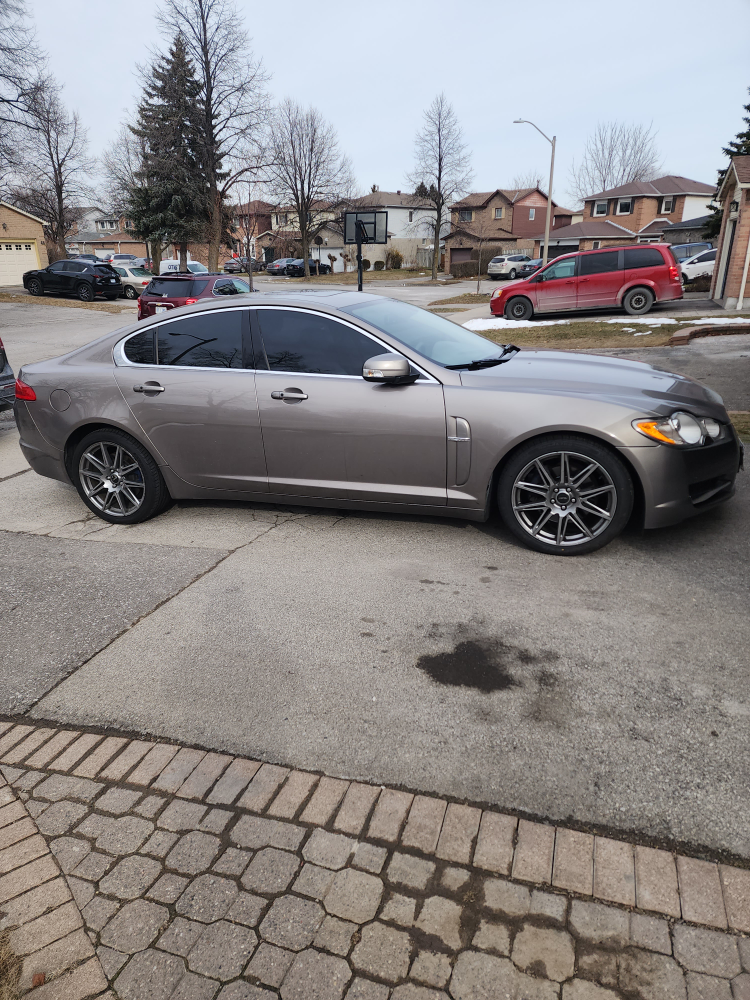 Jaguar XF Sedan - photo 2