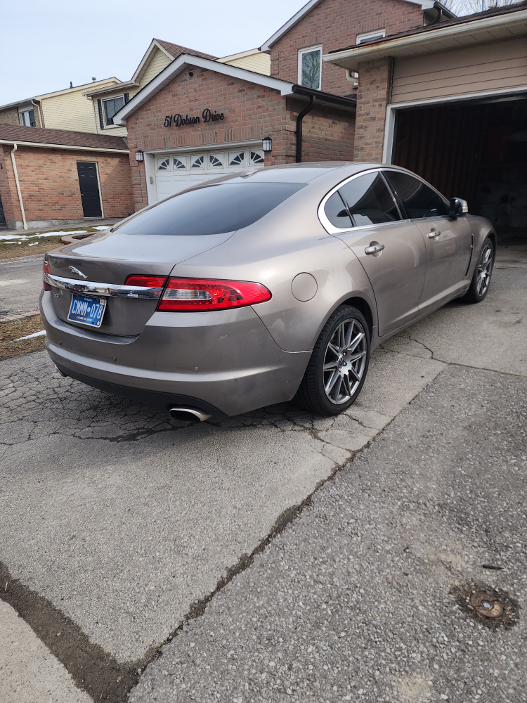 Jaguar XF Sedan - photo 3