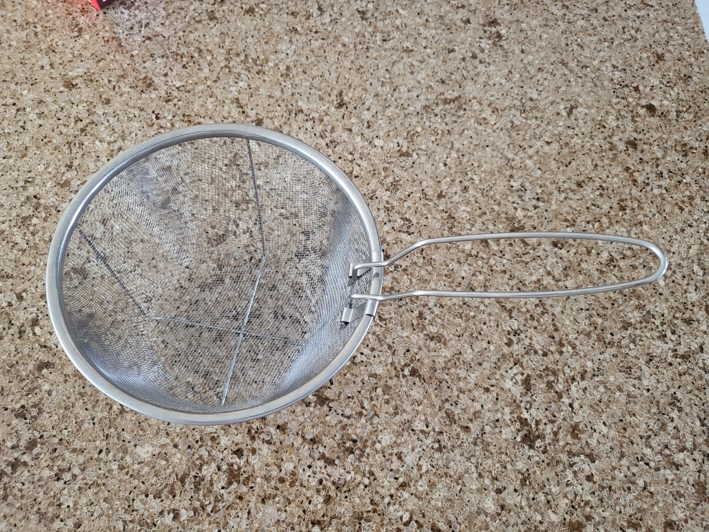 Metal Mesh Strainer with Handle