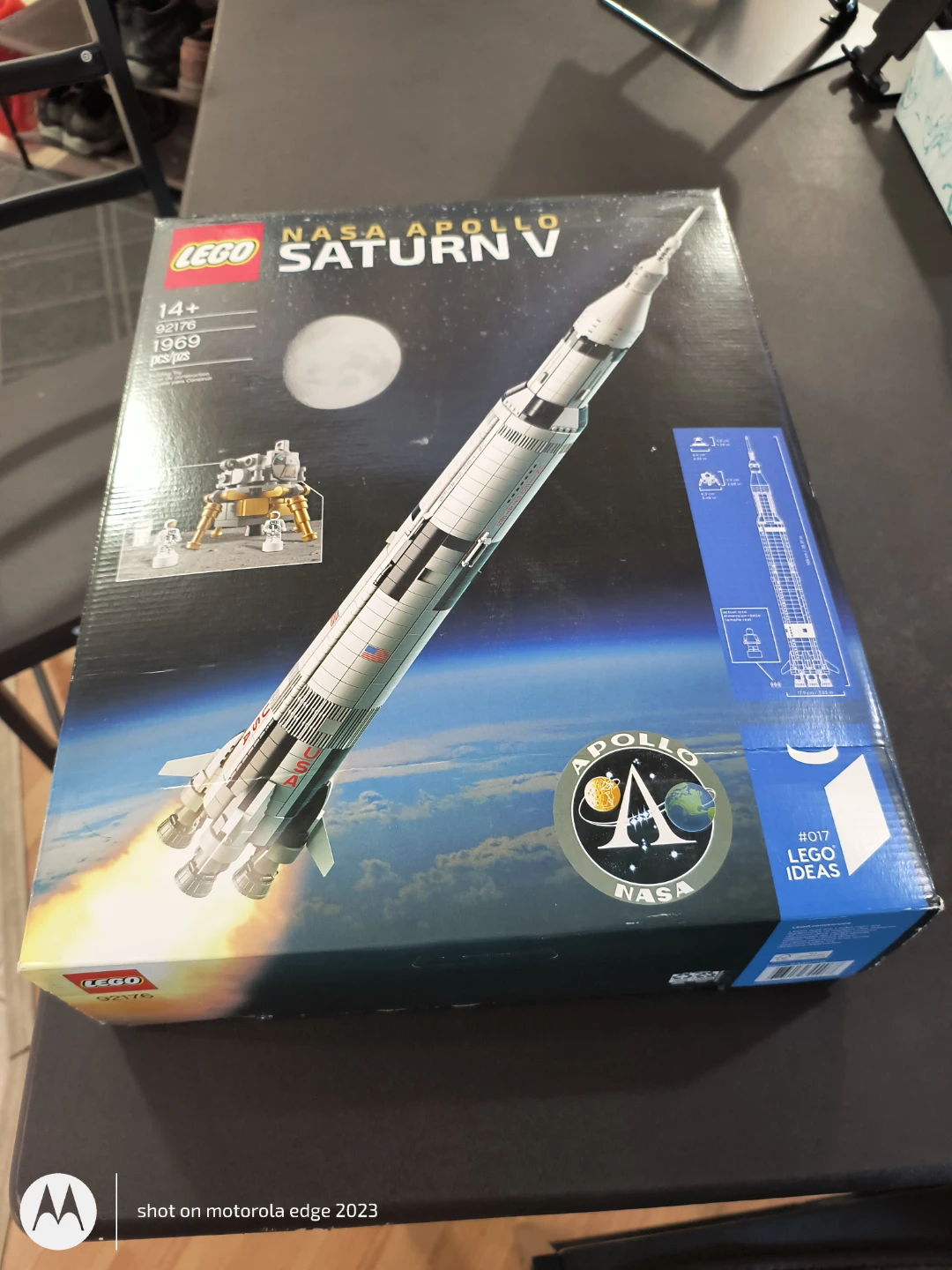 LEGO NASA Apollo Saturn V Building Toy 92176 - photo 2