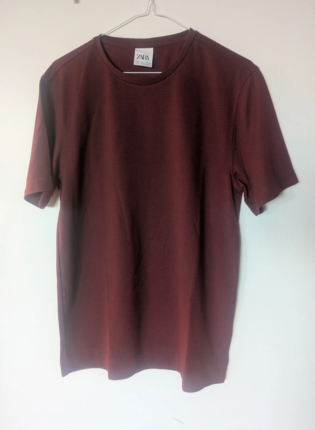 Zara Burgundy Textured T-Shirt