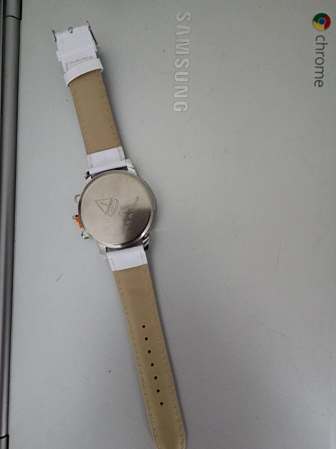 Brand new SCXDK White Faux Leather Watch - photo 3