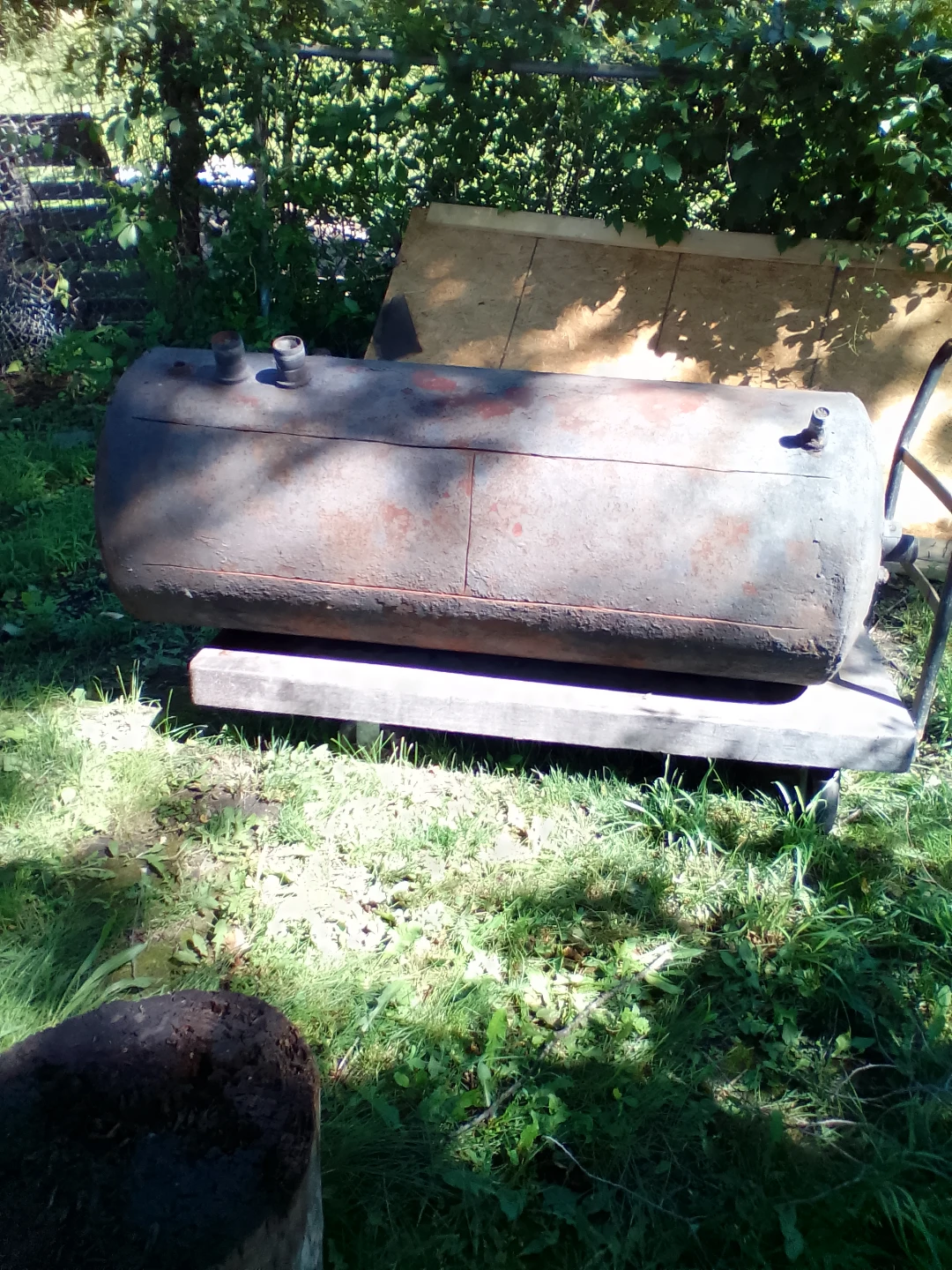 Large Metal Tank - photo 2