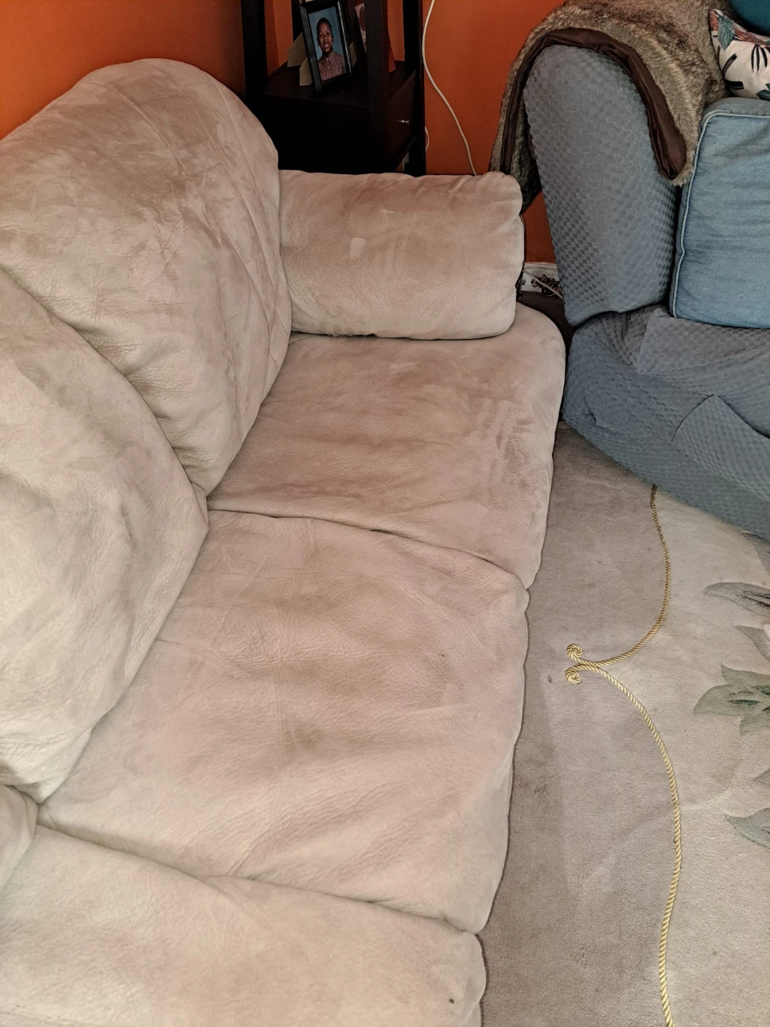 Creme color 3 seater sofa - photo 2