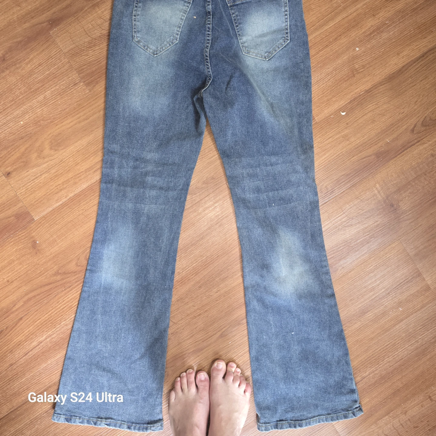 Women's Flare Jeans - Blue Denim - photo 3
